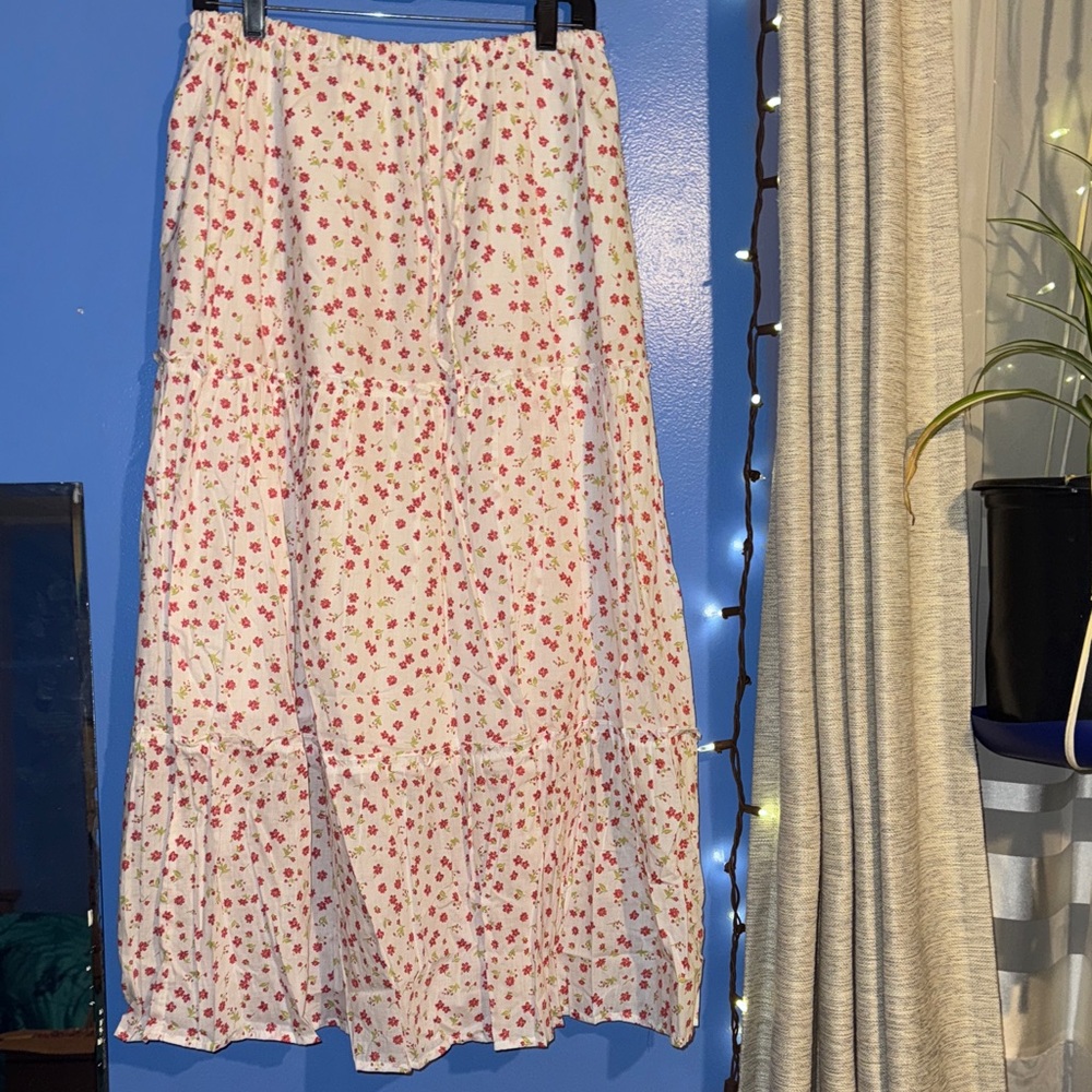 🌹🍃🍄⚪️Japna White and Pink Floral Maxi Skirt